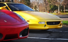 Красная Ferrari 430 и желтая Ferrari 355